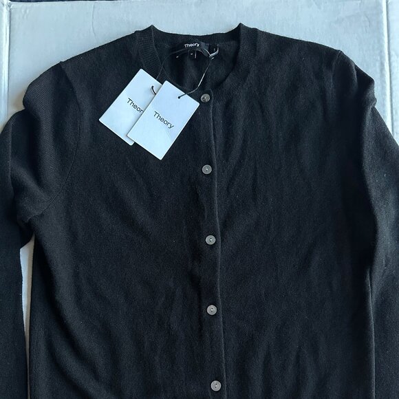 NWT Theory 100% Soft Cashmere Cardigan Black - Size Medium - Picture 5 of 10